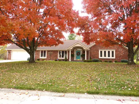 4411 Golfview Dr, Anderson, IN 46011