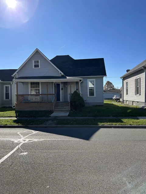 117 119 Howard St, Shelbyville, IN 46176