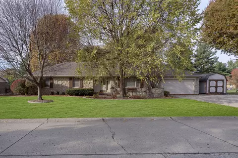 8822 Rocky Ridge Rd, Indianapolis, IN 46217