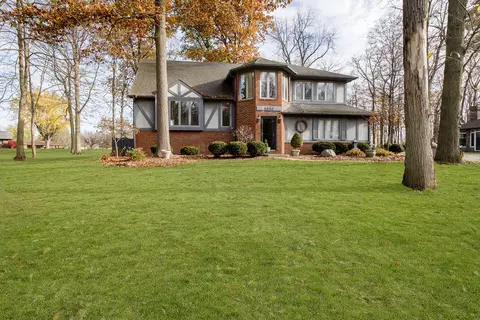 4658 Clifty Dr, Anderson, IN 46012