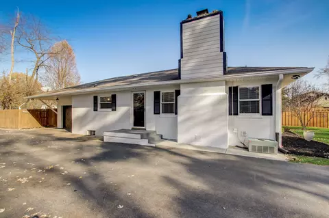 1092 Helen Dr, Indianapolis, IN 46240