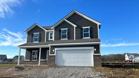 4016 Fenwick Ln, Columbus, IN 47201