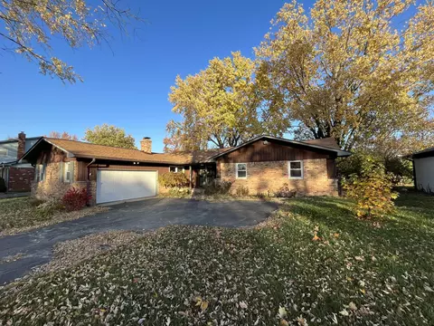 5321 Leone Dr, Indianapolis, IN 46226