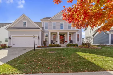 13824 Heatherfield Dr, Fishers, IN 46038