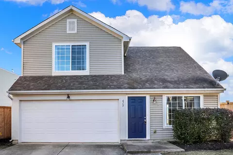 615 Cembra Dr, Greenwood, IN 46143