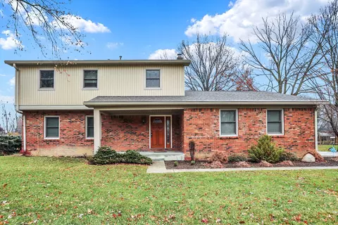 1328 Smokey Row Ln, Carmel, IN 46033
