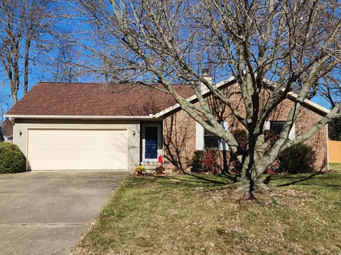 2706 Kings Ct, Terre Haute, IN 47802