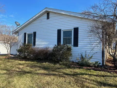 568 Hanover Dr, Hanover, IN 47243 photo 4