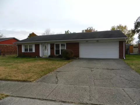 607 Redfern Dr, Beech Grove, IN 46107