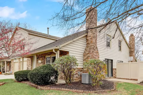 9115 Doubloon Rd, Indianapolis, IN 46268