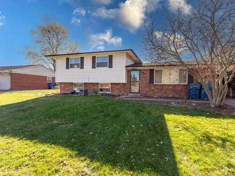 8811 E 16th Pl, Indianapolis, IN 46219