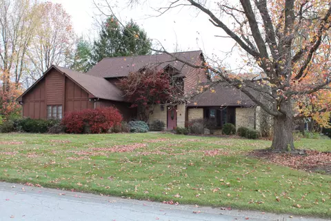 10057 Mill Run, Carmel, IN 46032