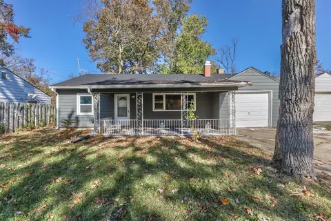 6220 Raleigh Dr, Indianapolis, IN 46219
