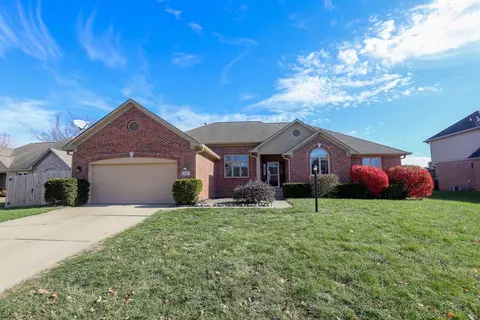 833 N Scott Dr, Greenwood, IN 46142
