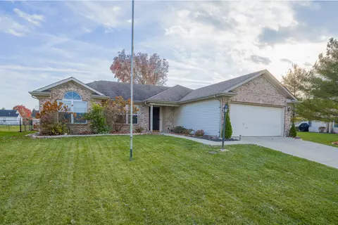 1419 Persimmon Cir, Greenfield, IN 46140