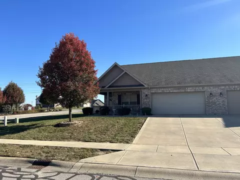 1669 Vidalia Ct, Greenwood, IN 46143