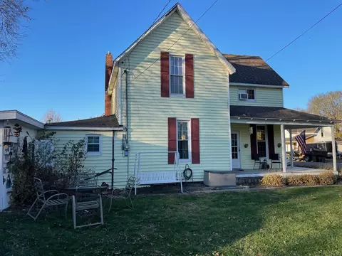 715 8th St, Covington, IN 47932 photo 4