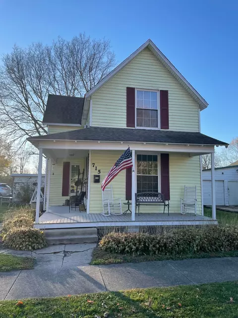 715 8th St, Covington, IN 47932 photo 2