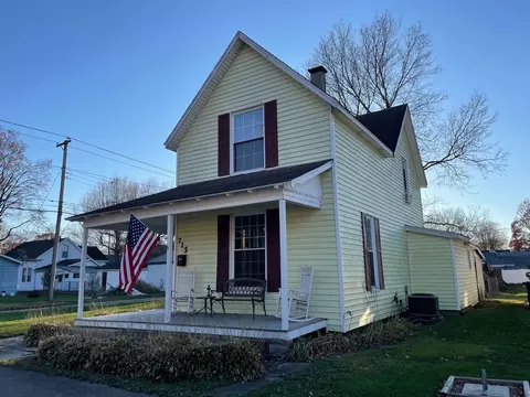715 8th St, Covington, IN 47932 photo 3