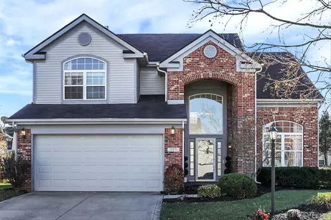 10371 Lakeland Dr, Fishers, IN 46037