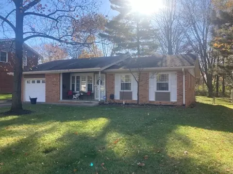 1441 Biloxi Ln, Beech Grove, IN 46107