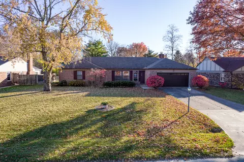 1707 Woodview Ln, Anderson, IN 46011