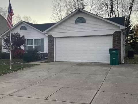 2418 Lakeshore Ct, Lebanon, IN 46052