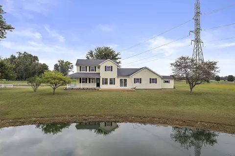 5366 W Linda Ln, Hanover, IN 47243