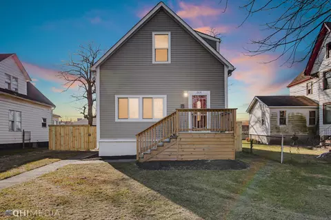 2231 W 10th Pl, Gary, IN 46404