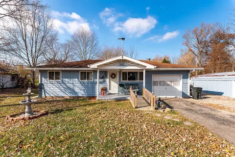 1288 Pearl St, Austin, IN 47102