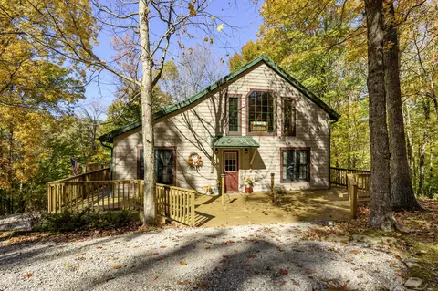 6522 Kyra Ct, Nashville, IN 47448