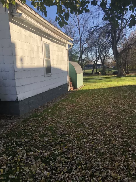 165 E Grand St, Dunkirk, IN 47336 photo 3