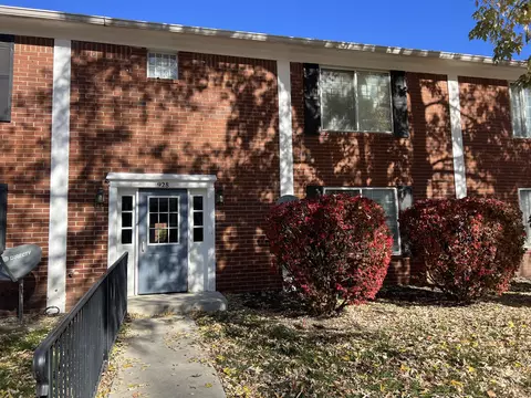 928 Hoover Village Dr #B, Indianapolis, IN 46260