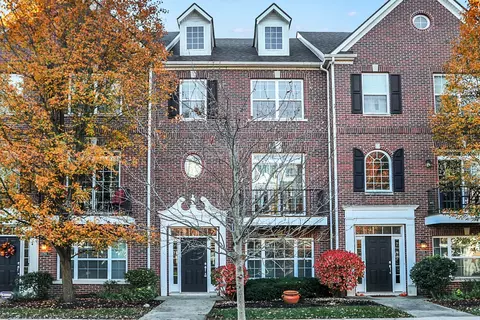 11705 Chant Ln, Zionsville, IN 46077