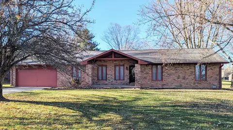 1614 Chapman Dr, Greenfield, IN 46140