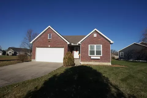25 Hoosier Heights Dr, Batesville, IN 47006