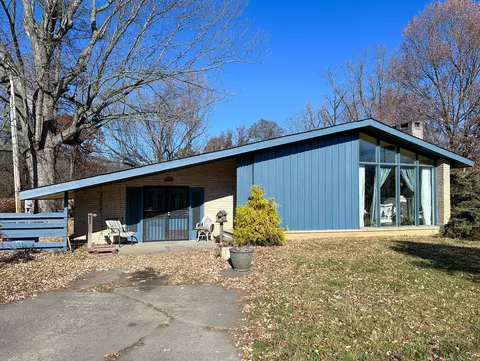 2332 E State Road 163, Clinton, IN 47842