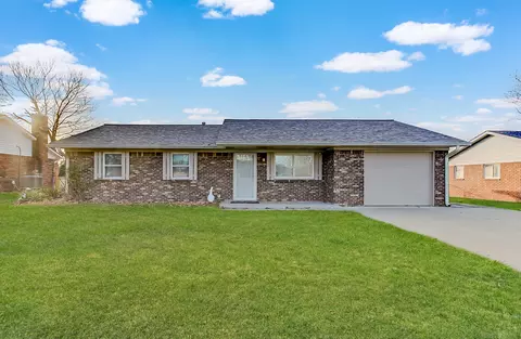 180 Pinedale Dr, Whiteland, IN 46184