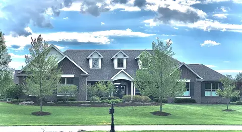5005 Somerset Ln, Columbus, IN 47201