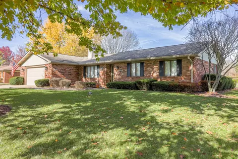 2210 Anita Ln, Greenfield, IN 46140