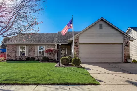 12982 Dellinger Dr, Fishers, IN 46038
