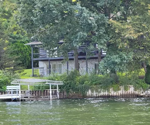 115 Hancock Dr, Coatesville, IN 46121