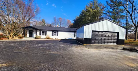1388 W Us Highway 136, Crawfordsville, IN 47933