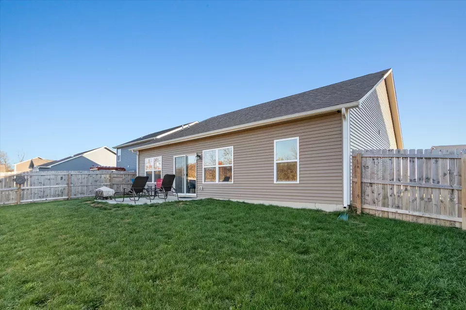  2364 Longleaf Ln, Greenfield, IN 46140 photo 21