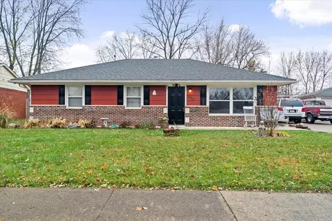 1013 Crestmoor Dr, Shelbyville, IN 46176