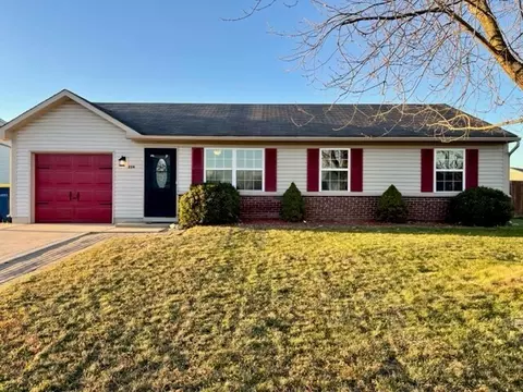 234 Meadow Creek Dr, Whiteland, IN 46184