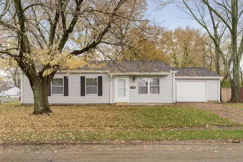 8111 E Laughlin Dr, Indianapolis, IN 46219