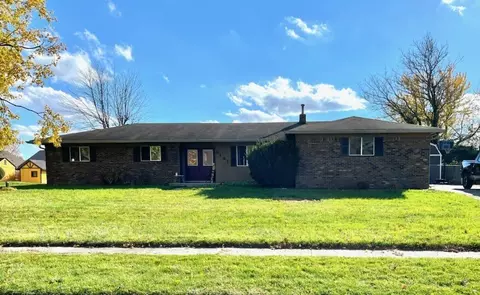 8141 Eaton Ct, Indianapolis, IN 46239