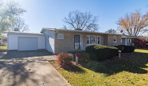 225 W Western Rd, New Castle, IN 47362