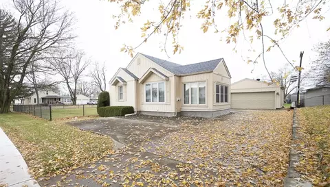 412 W 38th St, Anderson, IN 46013